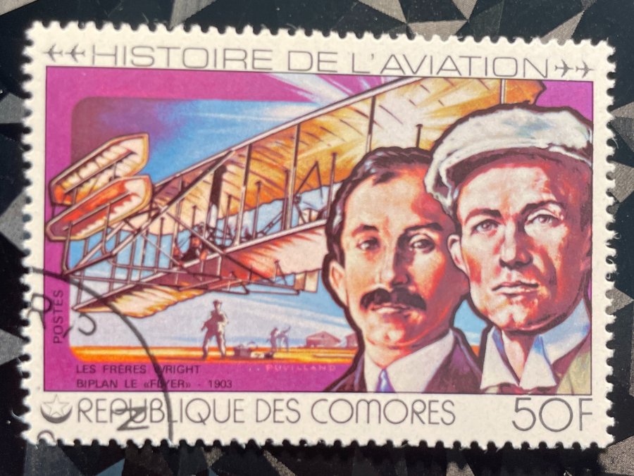 Timbre de poste aérienne commémoratif des Frères Wright et du biplan Le Flyer