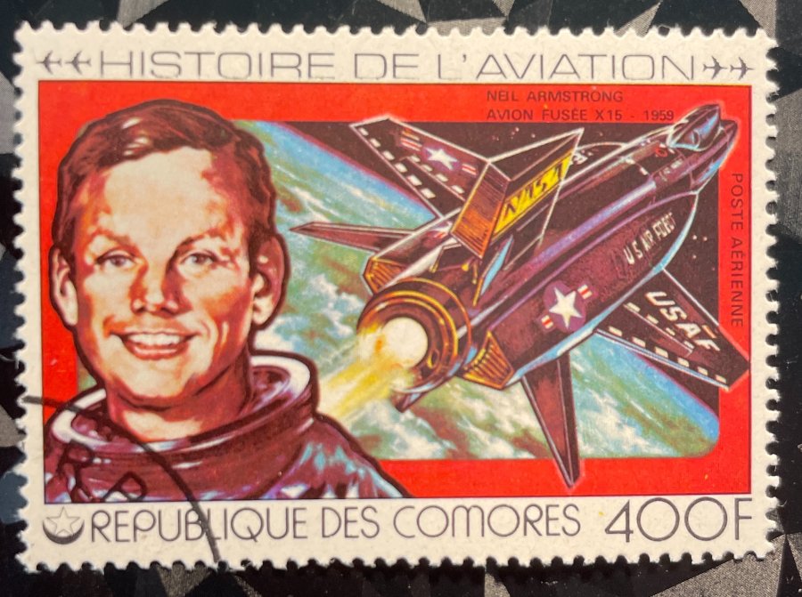 Timbre de poste aérienne commémorant Neil Armstrong et l'avion-fusée X15