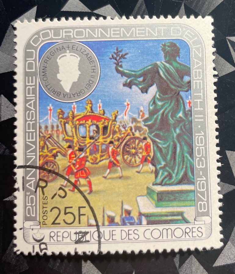 Série commémorative du 25e anniversaire du couronnement d'Elizabeth II – Le Carrosse d'or d'État et le Victoria Memorial