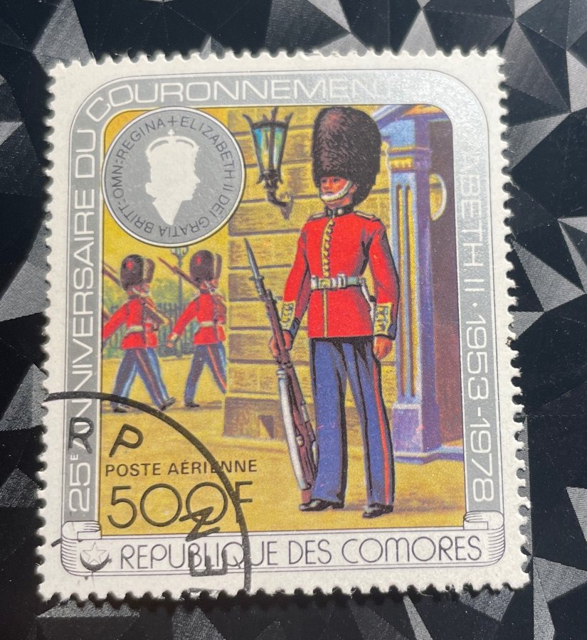 Poste Aérienne - 25e anniversaire du couronnement d'Elizabeth II – Garde écossais (Scots Guards) en faction