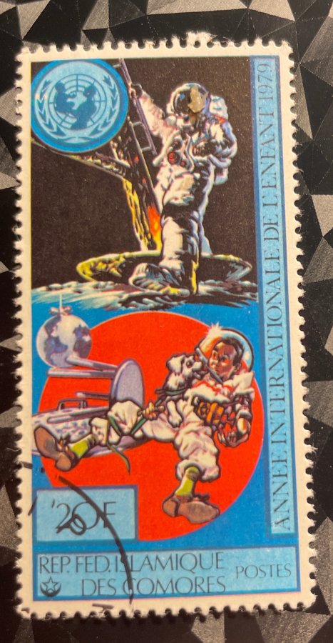 Année Internationale de l'Enfant – L'Espace et la Jeunesse (Neil Armstrong et enfant dans l'espace)