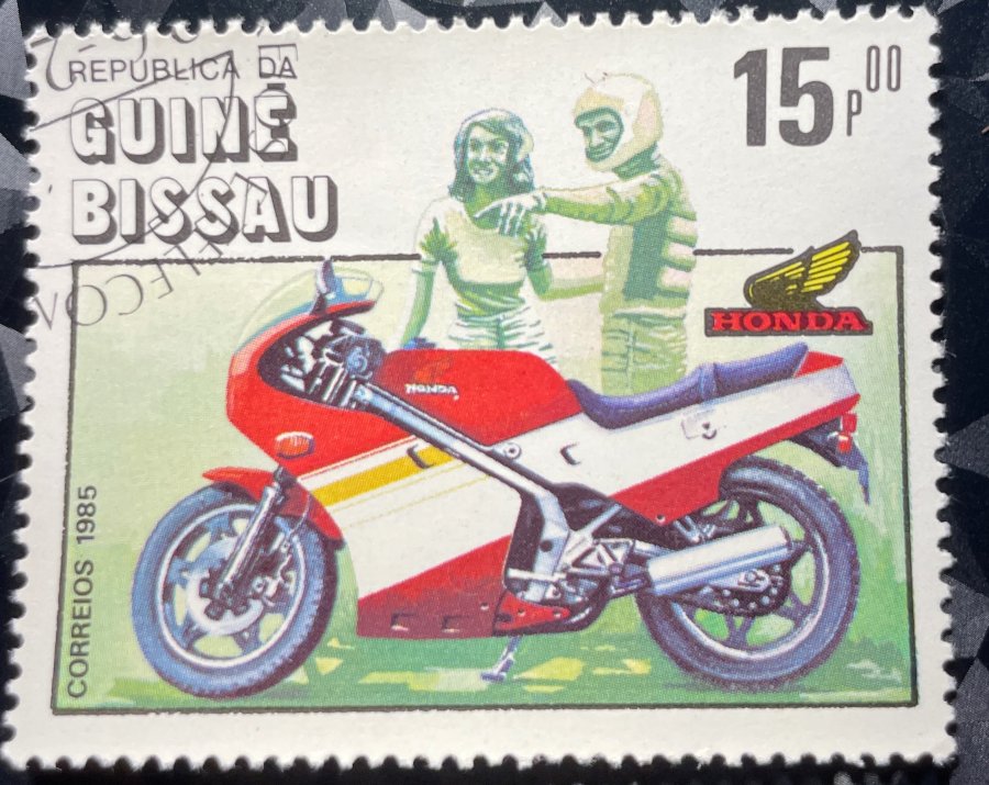 Centenaire de l'invention de la moto — Moto Honda et motards