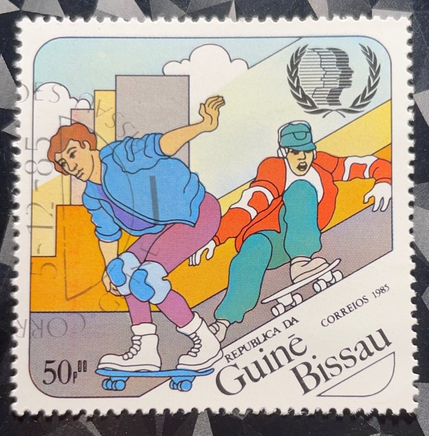 Année Internationale de la Jeunesse — Le Skateboard / Planche à roulettes